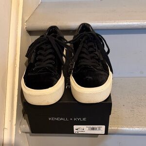 Kendall & Kylie Black Velvet & Geniune Leather Lace-Up Sneakers